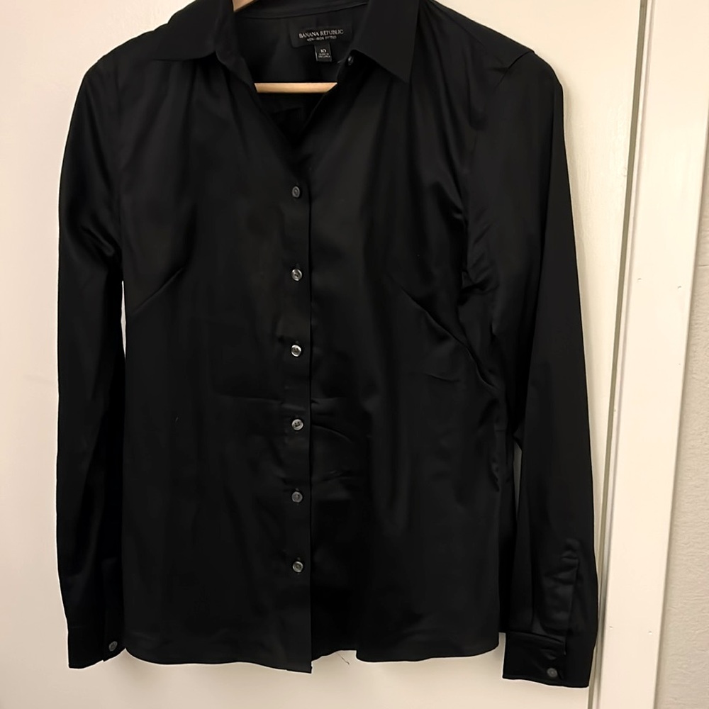 Black Banana Republic Tailored Riley non iron button down shirt